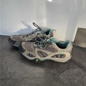 Ladies Merrel hiking shoes